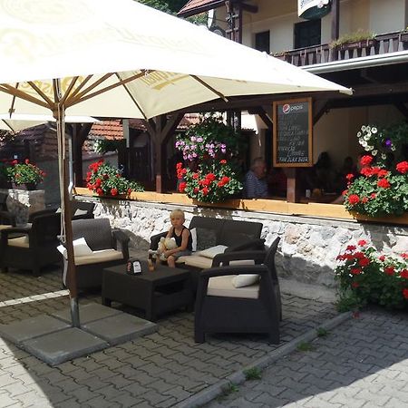 U Kralovny Dagmar Hotell Karlštejn Exteriör bild