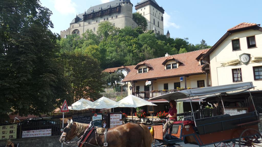 U Kralovny Dagmar Hotell Karlštejn Exteriör bild