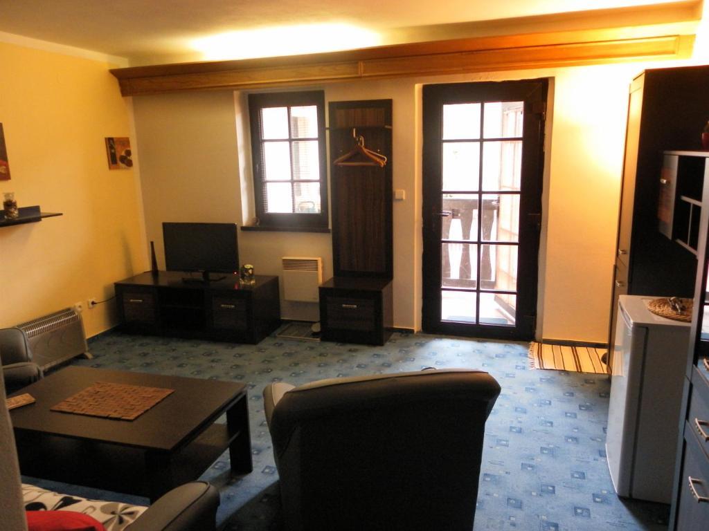 U Kralovny Dagmar Hotell Karlštejn Rum bild