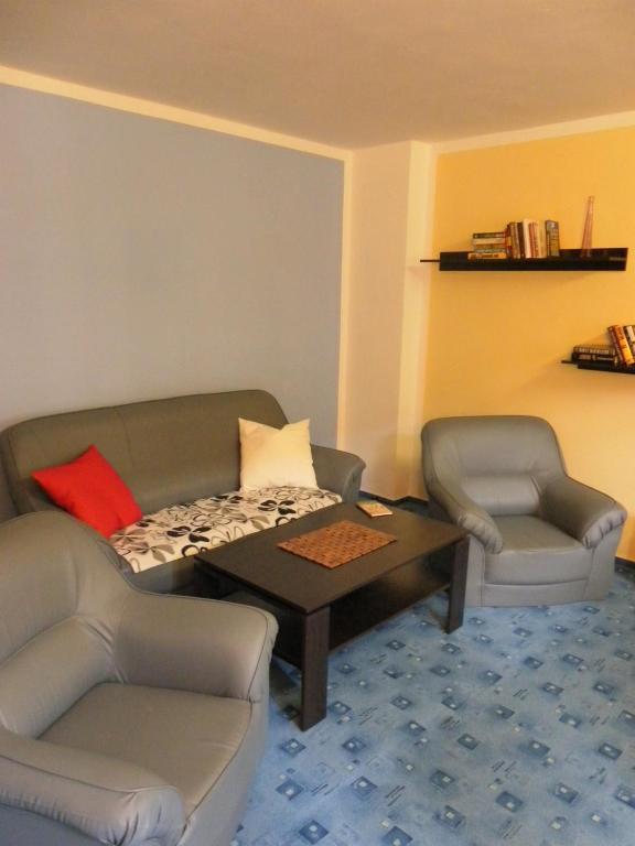 U Kralovny Dagmar Hotell Karlštejn Rum bild