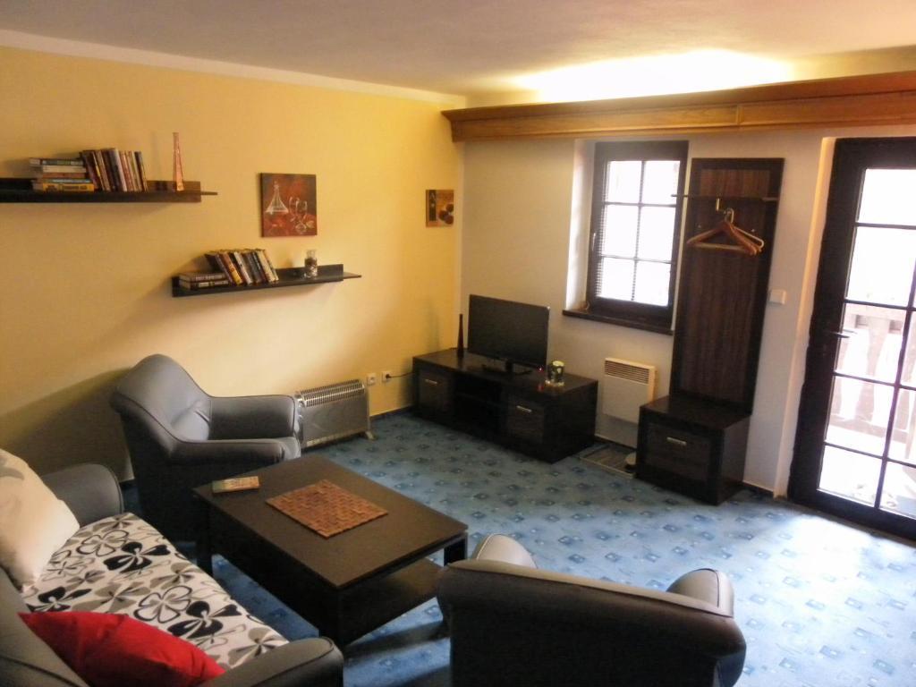 U Kralovny Dagmar Hotell Karlštejn Rum bild