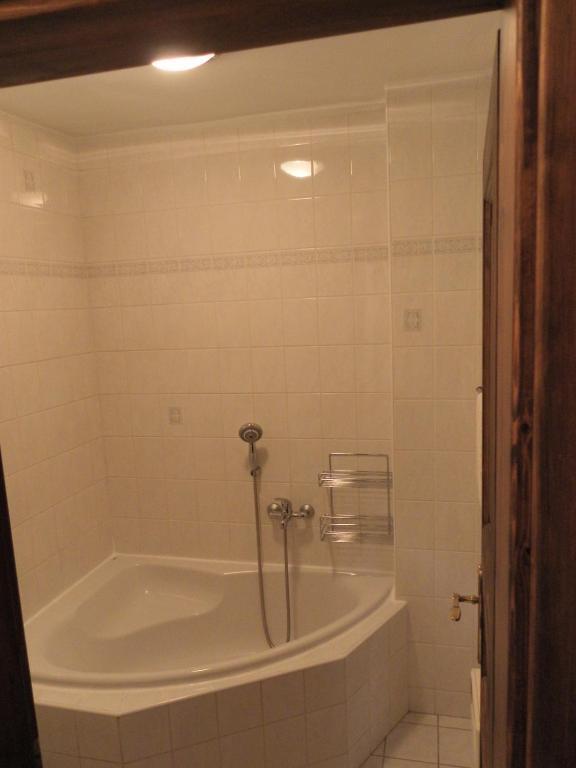 U Kralovny Dagmar Hotell Karlštejn Rum bild