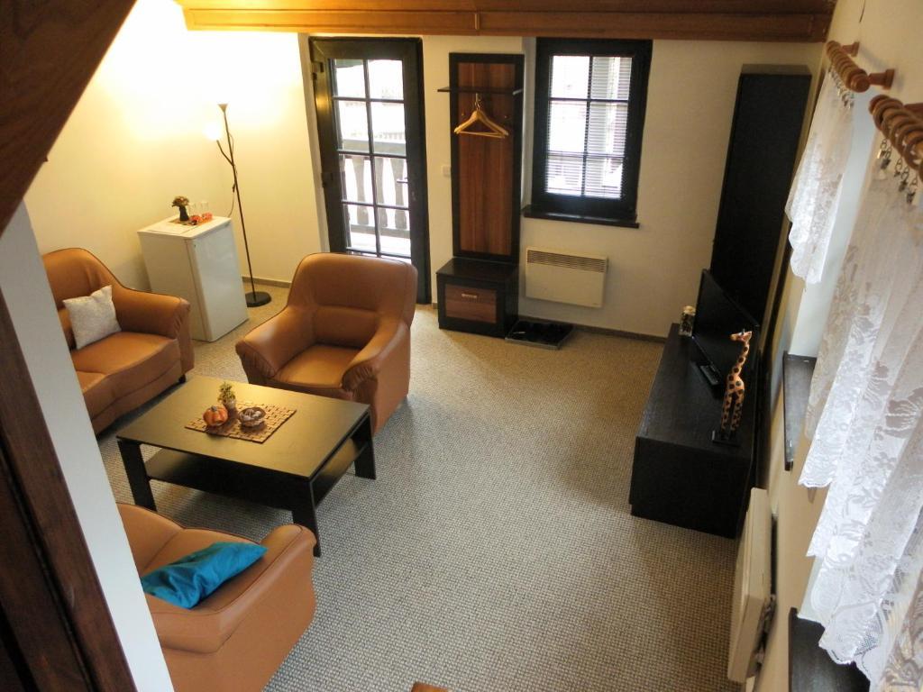 U Kralovny Dagmar Hotell Karlštejn Rum bild